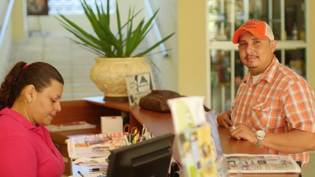 Hotel Carnaval La Ceiba Zewnętrze zdjęcie