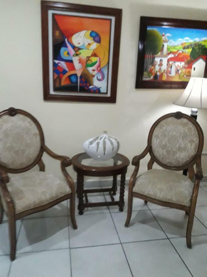 Hotel Carnaval La Ceiba Zewnętrze zdjęcie
